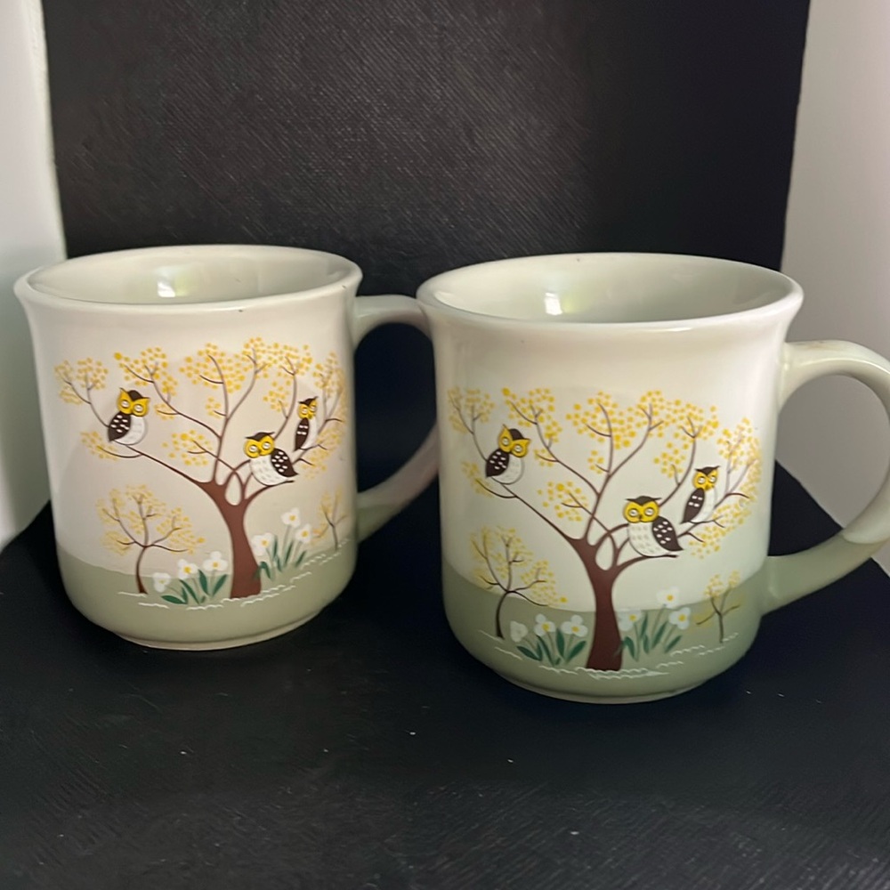 Owl mugs set of 2  with 3 owls sitting in a tree